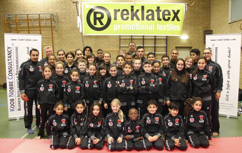 Kledingoverdracht wedstrijdselectie