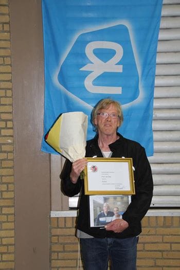 Piet van Dee erelid Karateschool