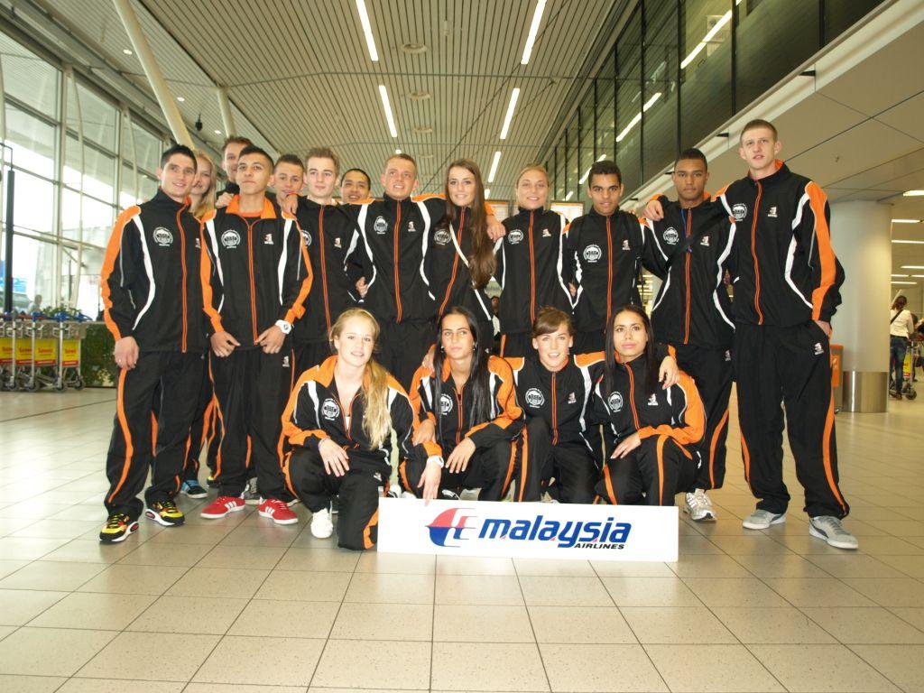 Vertrek_ploeg_WJK_2011